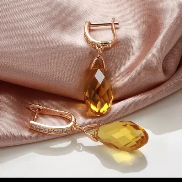 585/14k Gold Drop Earrings with Faceted Yellow Citrine Crystal Teardrops - Picture 3 of 5